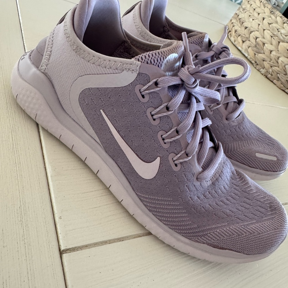 Nike Women's Lavender Athletic Shoes